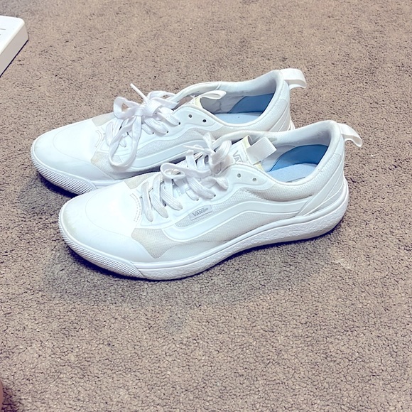 VANS ULTRA RANGE SHOES! - Picture 2 of 6